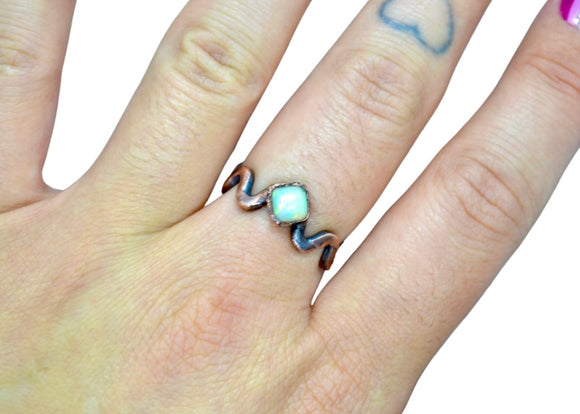 “Squiggly Serenade” Ring Size 6.5